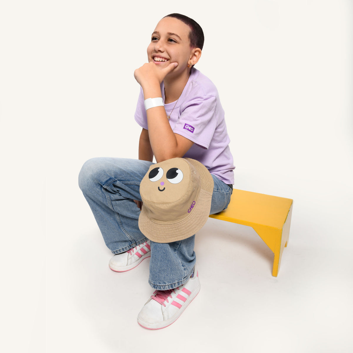 CHEO Googly-eye bucket hat